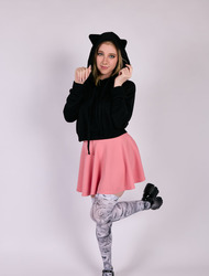 Arya Feye Is Pretty Damn Sexy