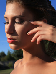 Rise is definitely dressed for a flirty sun-kissed day in her distressed