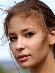 Lidija in Naked Paradise