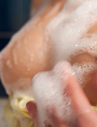 Nikita Bellucci Bath Time