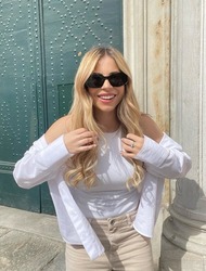 Gorgeous Italian Hottie Flavia