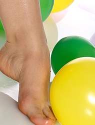 Luna Balloon Popping