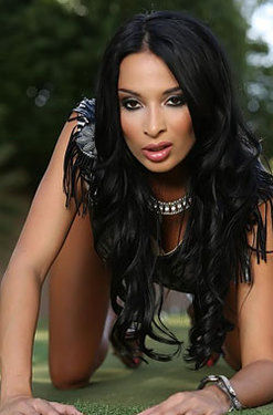 Anissa Shows Her Boobies Outdoor