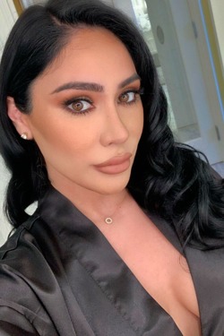 Stacy Lorea Amateur Pearl