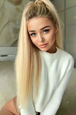 Super Cute Russian Honey Polina