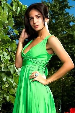 Beata Arms Around Me by Femjoy