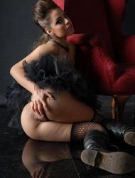 Yurizan Beltran sexy ballerina